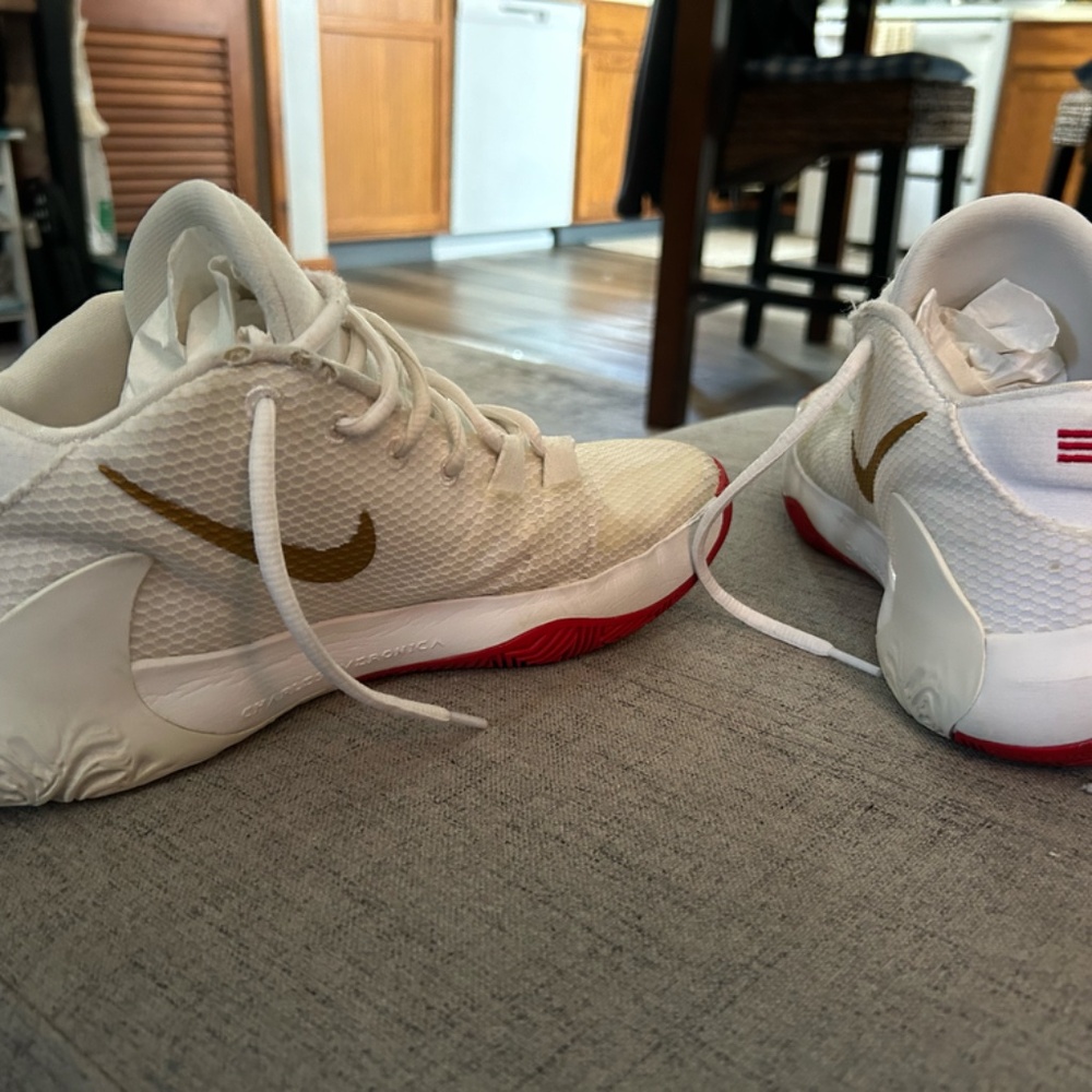 Nike Zoom Freak “ Roses” - Picture 2 of 4